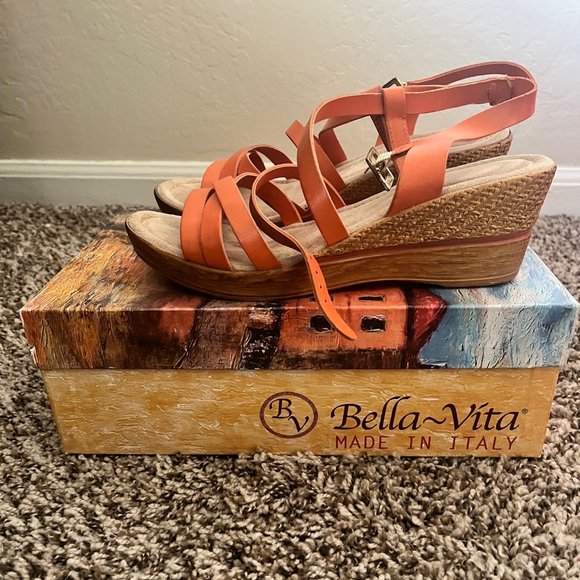 Bella Vita Wedge Heels 7 WIDE Bacio - Picture 1 of 3
